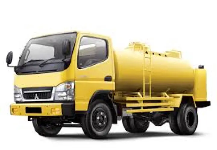 SEDOT WC SAMPAI HABIS di Nusaniwe